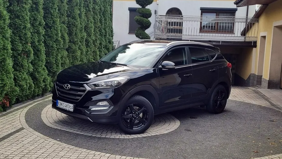 HYUNDAI Tucson -