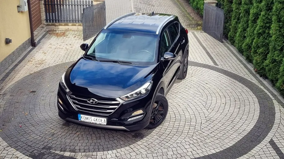 HYUNDAI Tucson -