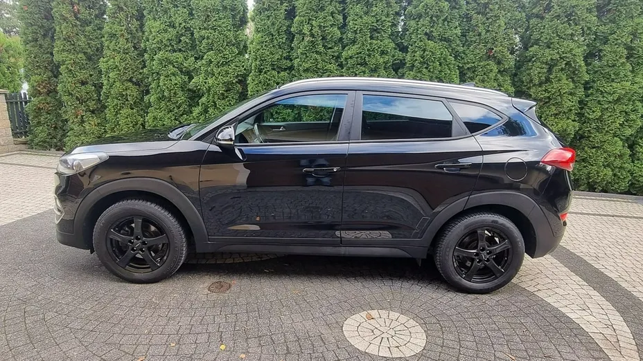 HYUNDAI Tucson -