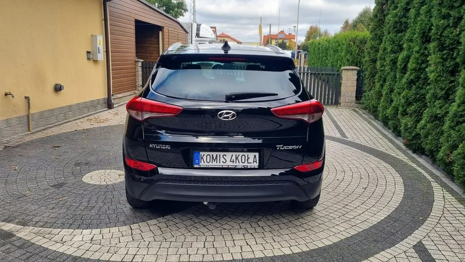 HYUNDAI Tucson -