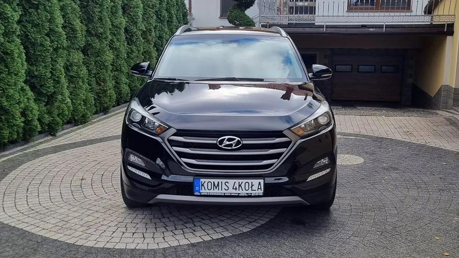HYUNDAI Tucson -