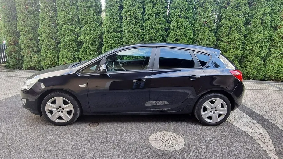 OPEL Astra -