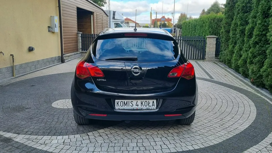 OPEL Astra -