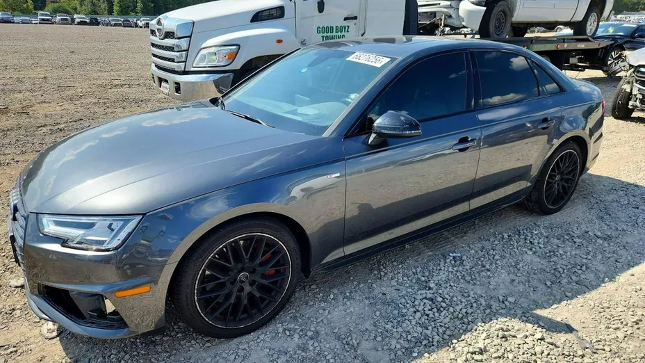 AUDI A4 -