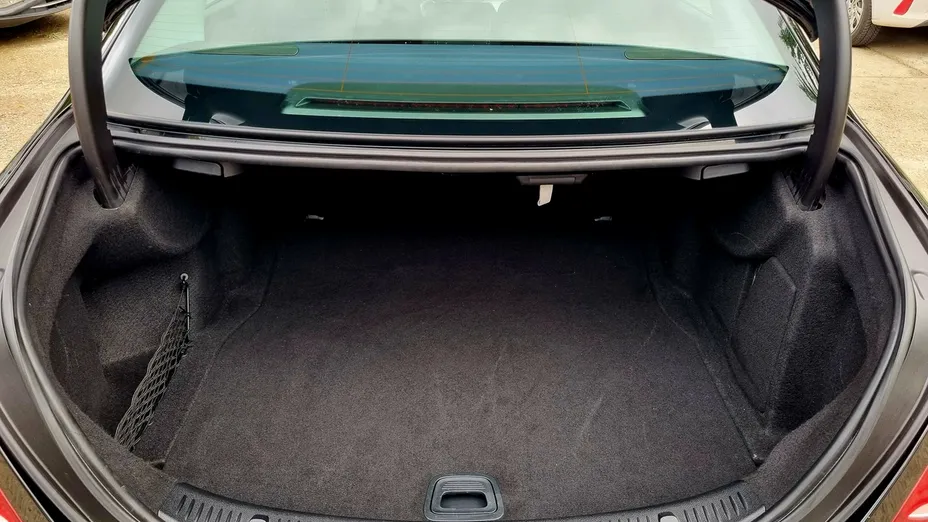MERCEDES-BENZ E Klasa -