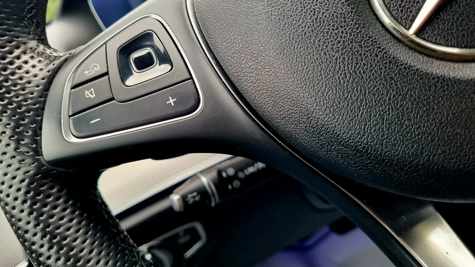 MERCEDES-BENZ E Klasa -