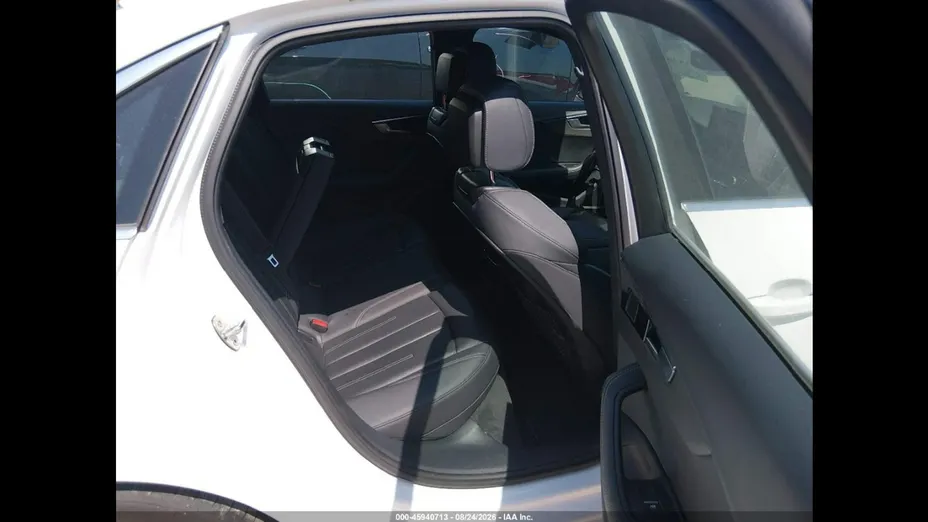 AUDI A4 -