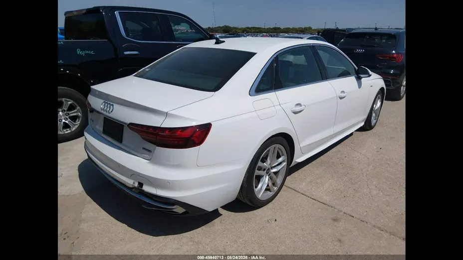 AUDI A4 -