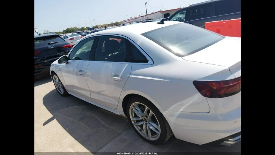 AUDI A4 -