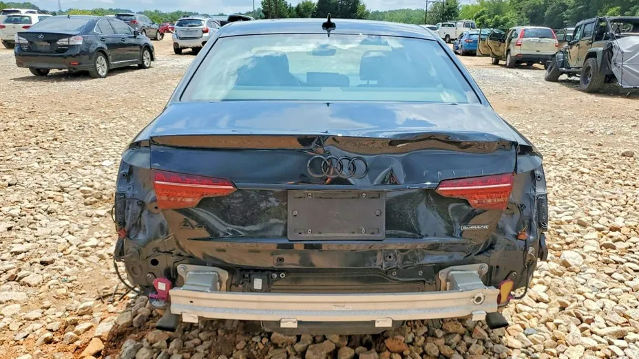 AUDI A4 -
