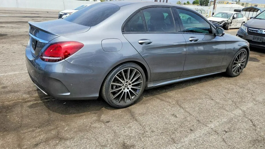 MERCEDES-BENZ C Klasa -