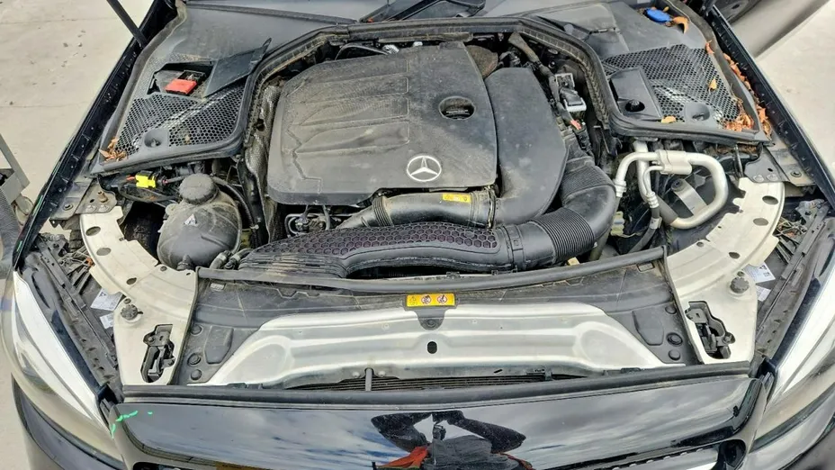MERCEDES-BENZ C Klasa -