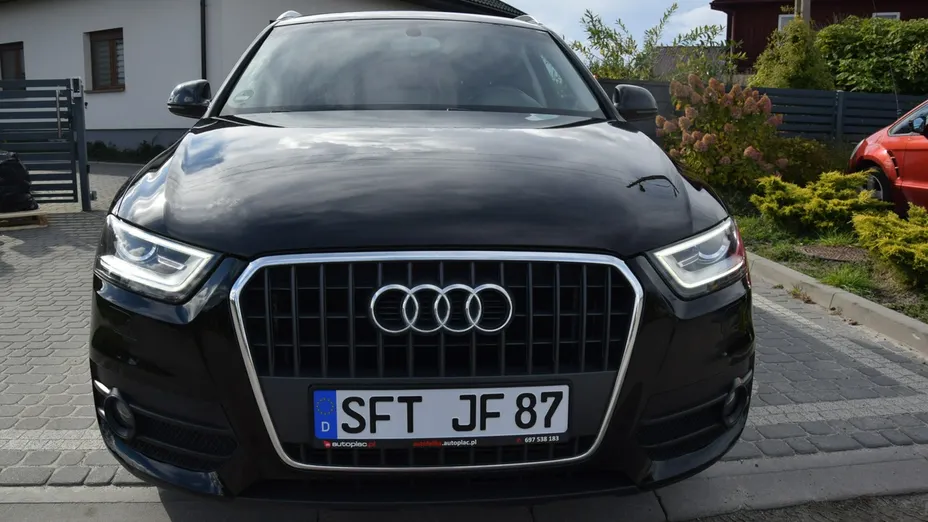 AUDI Q3 -