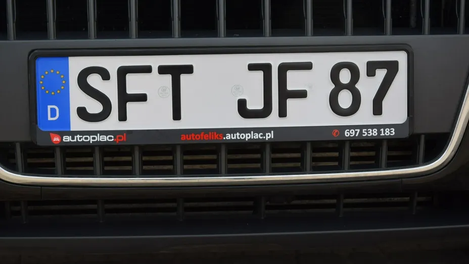AUDI Q3 -