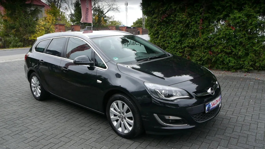 OPEL Astra -