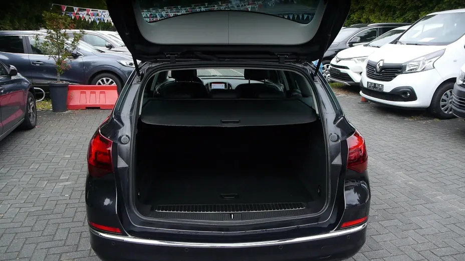 OPEL Astra -