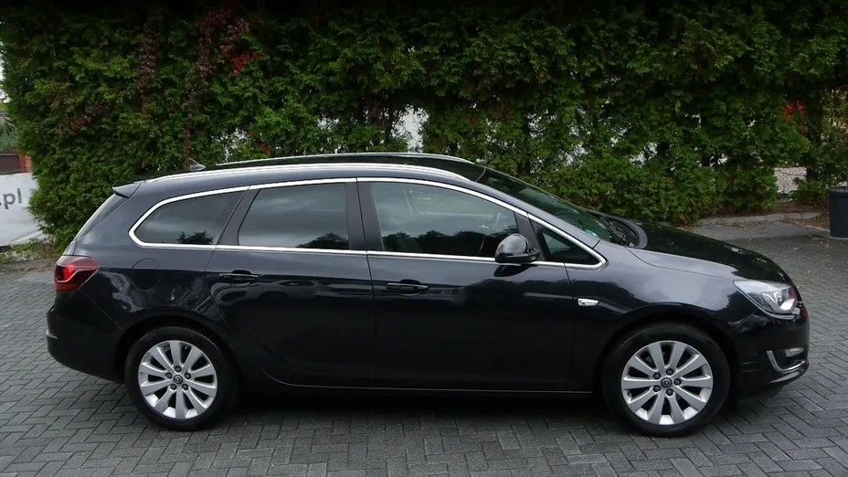 OPEL Astra -