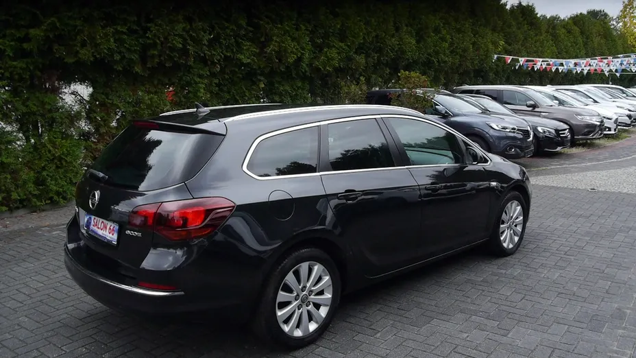 OPEL Astra -