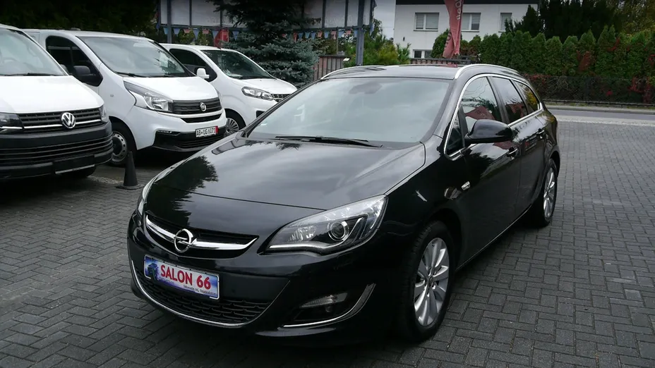 OPEL Astra -
