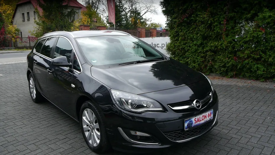 OPEL Astra -