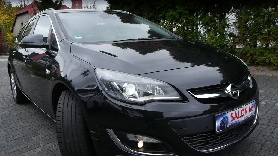 OPEL Astra -