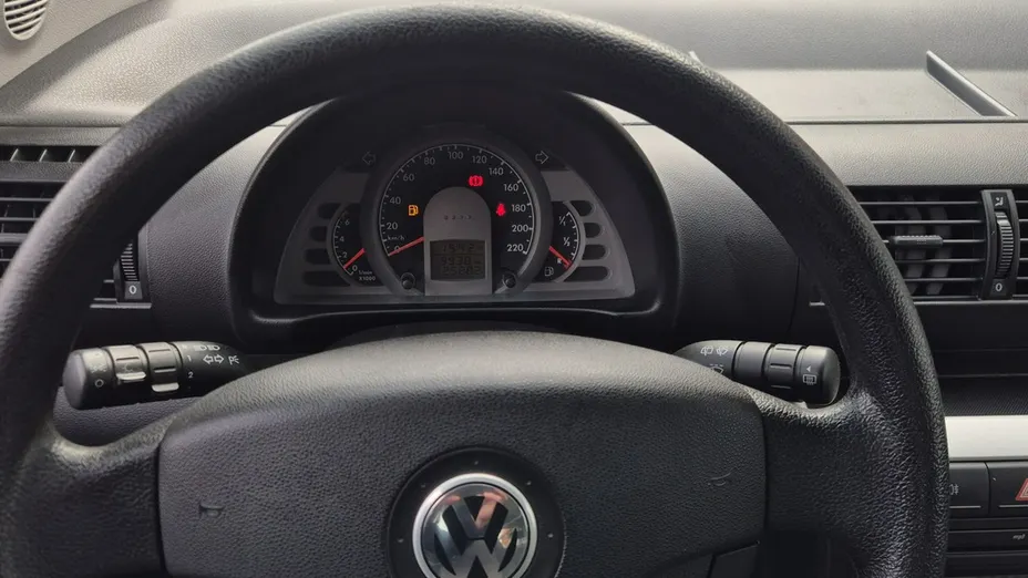 VOLKSWAGEN Fox -