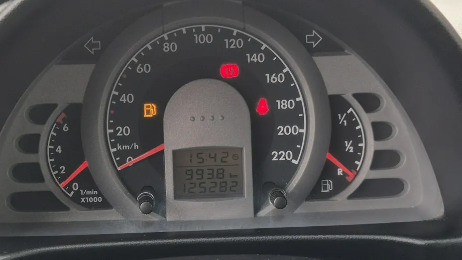 VOLKSWAGEN Fox -