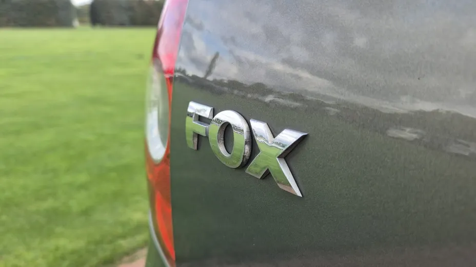 VOLKSWAGEN Fox -