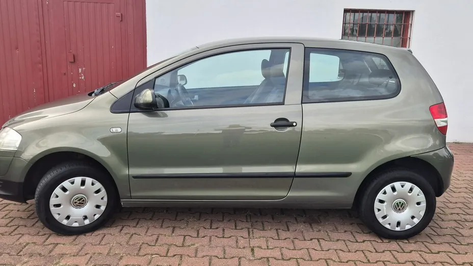 VOLKSWAGEN Fox -