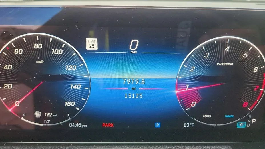 MERCEDES-BENZ GLB -