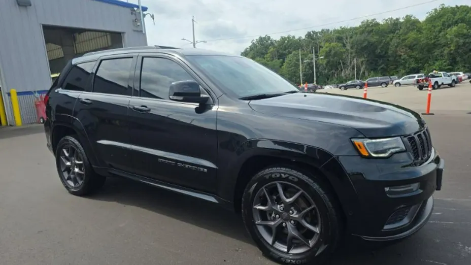 JEEP Grand Cherokee -