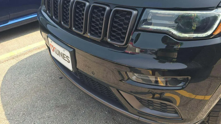JEEP Grand Cherokee -
