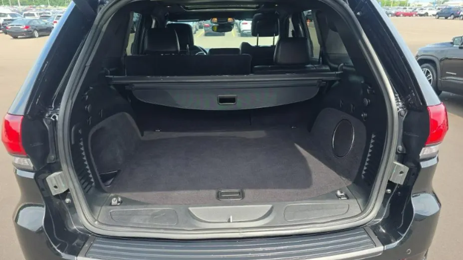 JEEP Grand Cherokee -