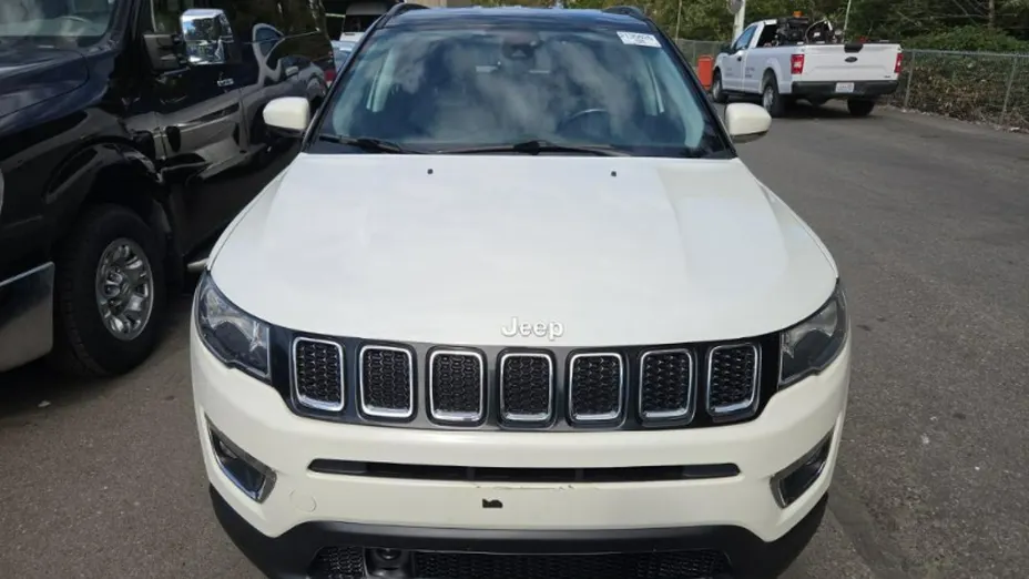 JEEP Compass -