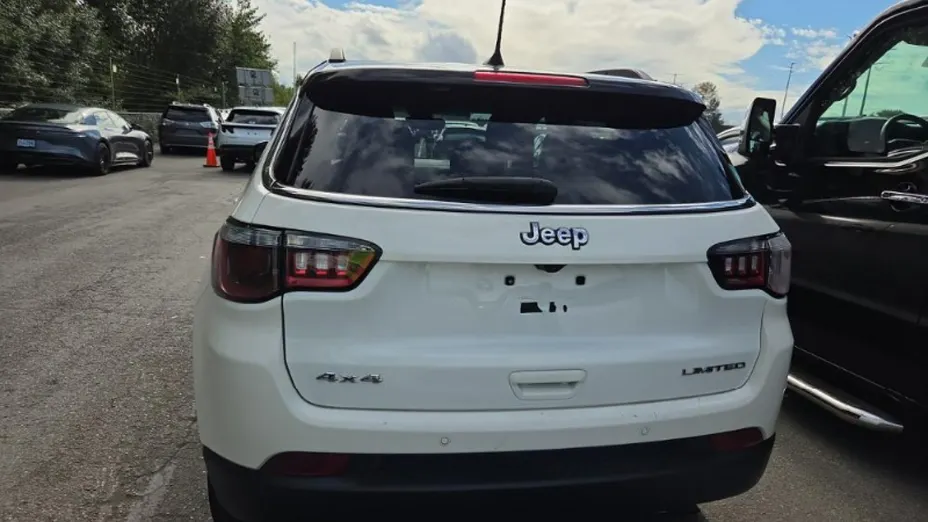 JEEP Compass -