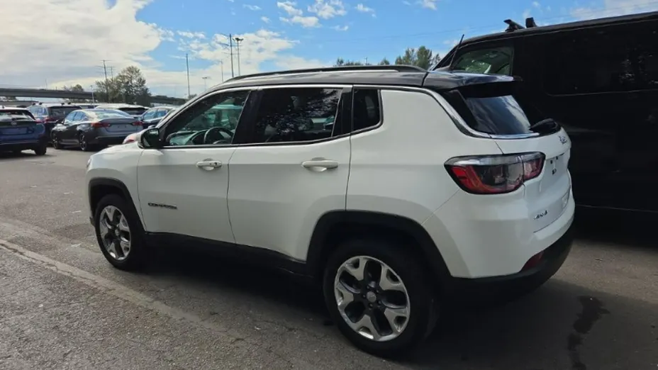 JEEP Compass -