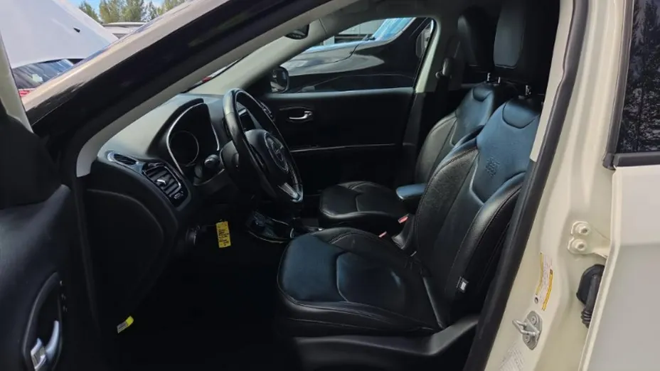 JEEP Compass -