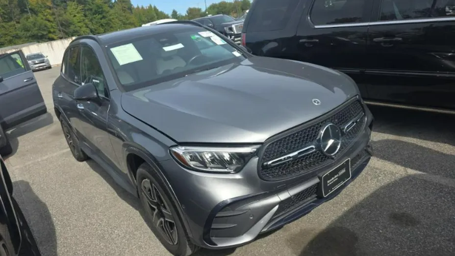 MERCEDES-BENZ GLC -