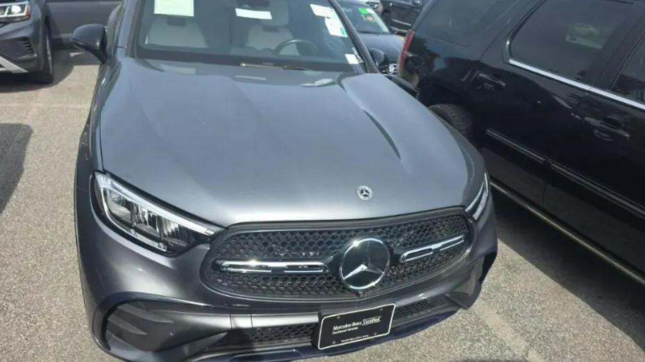 MERCEDES-BENZ GLC -