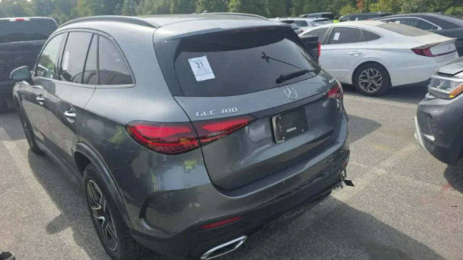 MERCEDES-BENZ GLC -