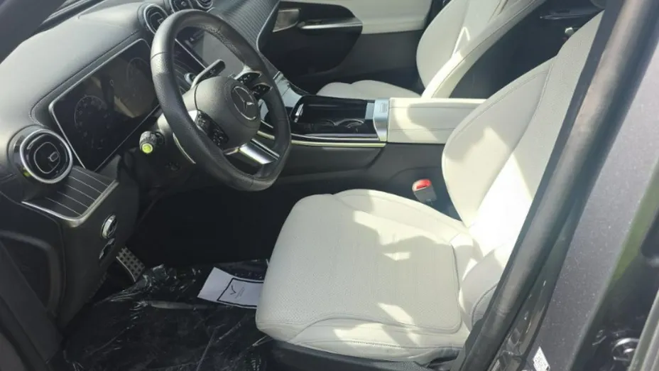 MERCEDES-BENZ GLC -