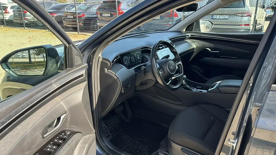 HYUNDAI Tucson -