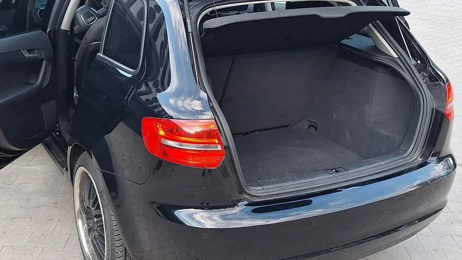 AUDI A3 Sportback -
