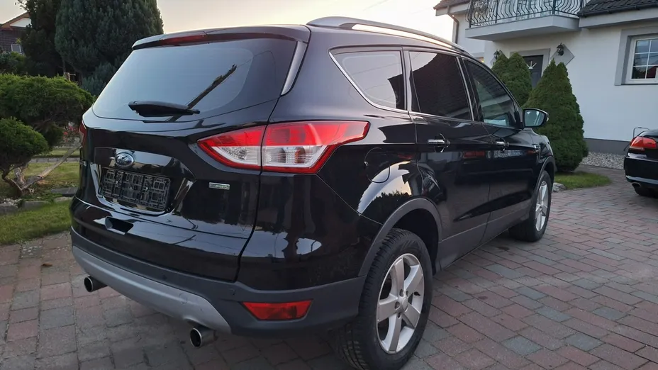 FORD Kuga -