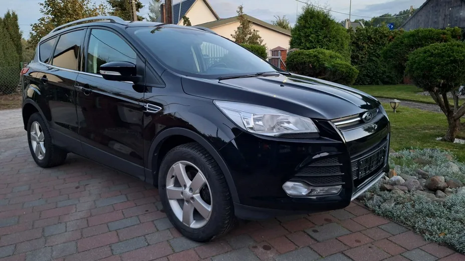 FORD Kuga -