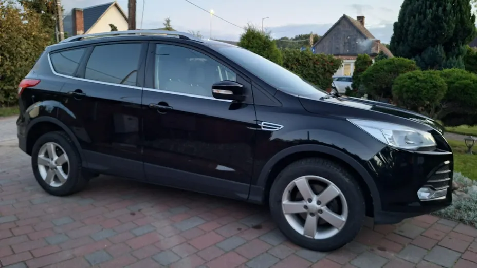 FORD Kuga -