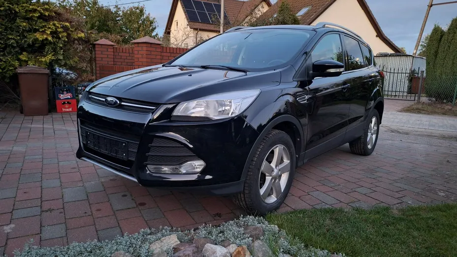 FORD Kuga -