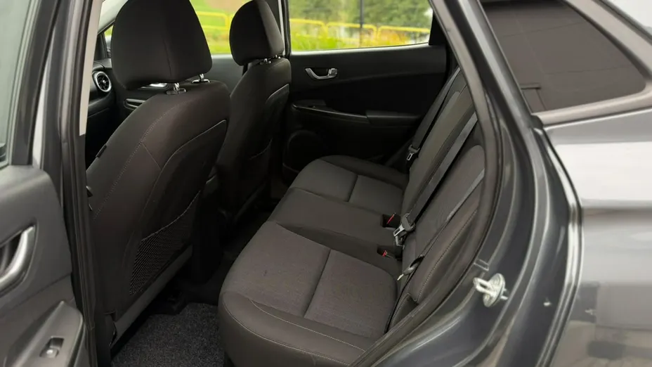 HYUNDAI Kona -