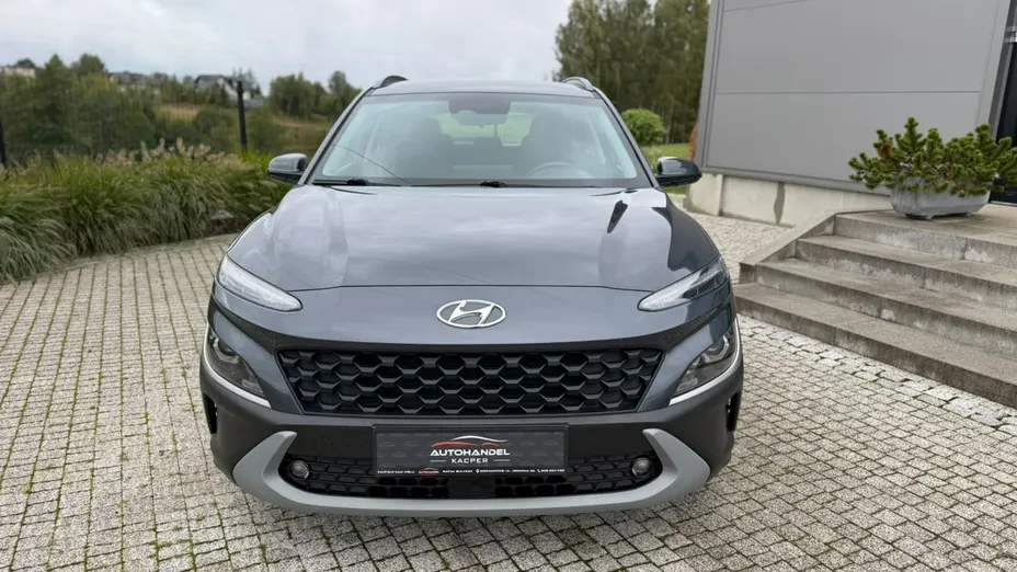 HYUNDAI Kona -