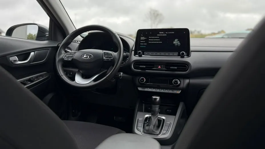 HYUNDAI Kona -
